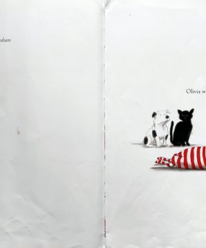 Alternative view of Olivia and the fairy princesses