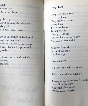 Alternative view of The weight of water