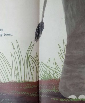 Alternative view of Tiny little fly